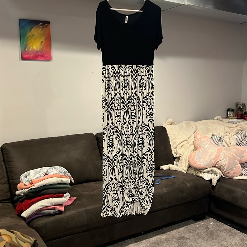 Long dress with pockets